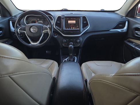Used 2016 Jeep Cherokee Limited FWD image 13