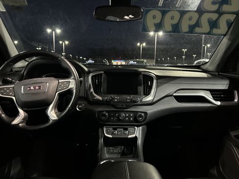 Used 2023 GMC Terrain SLT image 14