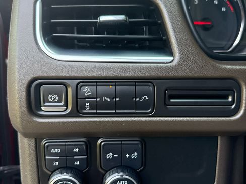 Used 2021 Chevrolet Tahoe Z71 image 19