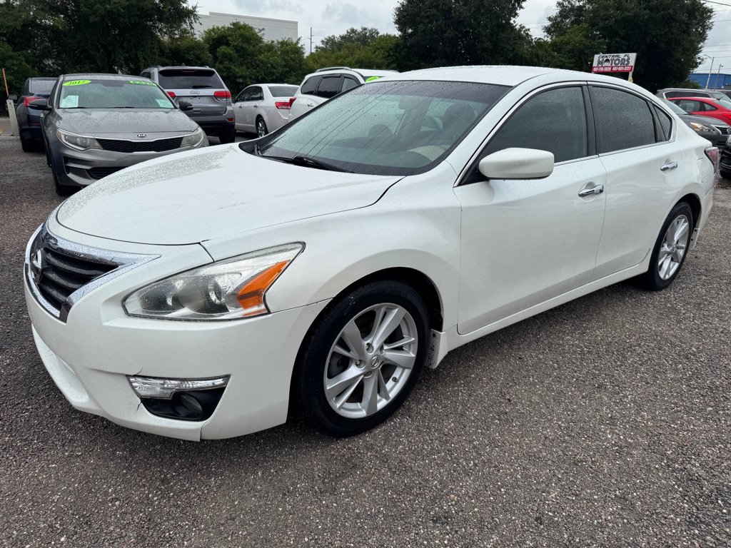 Used 2015 Nissan Altima 2.5 SV FWD image 3