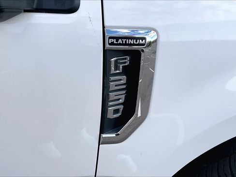 Used 2020 Ford F250 Platinum AWD/4WD image 10