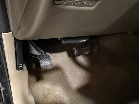 Used 2001 Ford Excursion Limited image 59