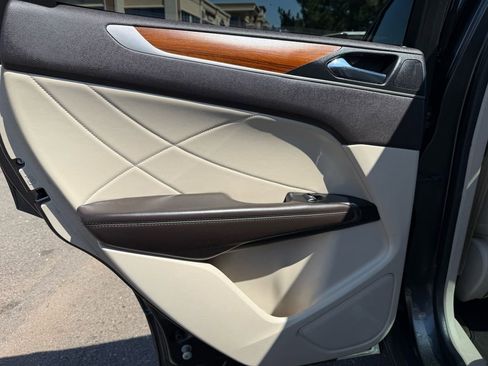 Used 2017 Lincoln MKC Select w/ Select Plus Package image 15