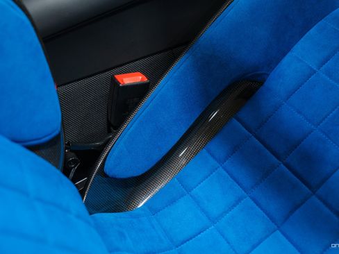 Used 2022 Ferrari SF90 Spider image 33