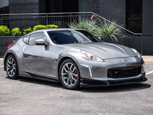 Used 2013 Nissan 370Z Coupe RWD image 10