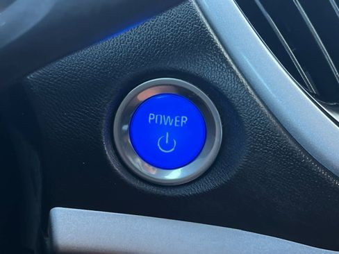 Used 2017 Chevrolet Volt LT FWD image 22