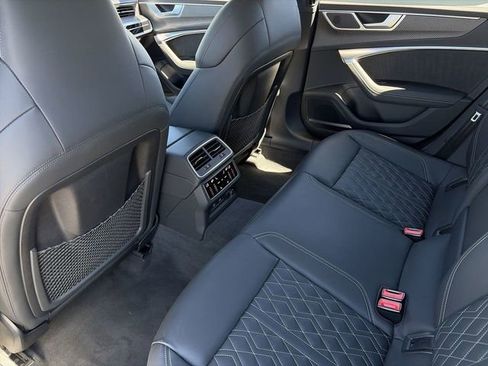 Used 2025 Audi S7 Premium Plus w/ S Sport Package image 18