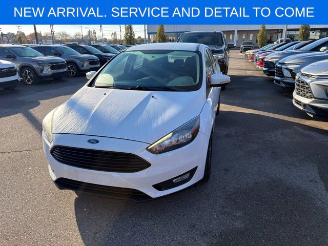 Used 2017 Ford Focus SE FWD image 1