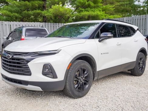 Used 2021 Chevrolet Blazer LT AWD/4WD image 2