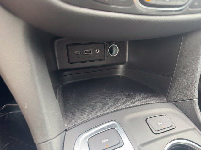 Certified 2024 Chevrolet Equinox LT AWD/4WD image 19