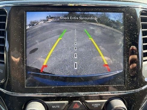 Used 2021 Jeep Grand Cherokee Limited w/ Luxury Group II image 15