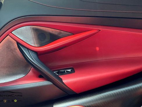 Used 2018 McLaren 720S Performance image 20