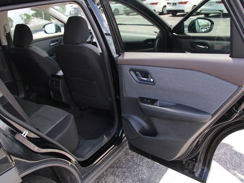 Certified 2023 Nissan Rogue SV AWD/4WD image 29
