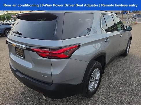Used 2023 Chevrolet Traverse LT AWD/4WD image 3