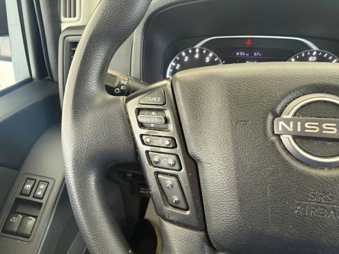 Used 2024 Nissan Frontier S RWD image 11