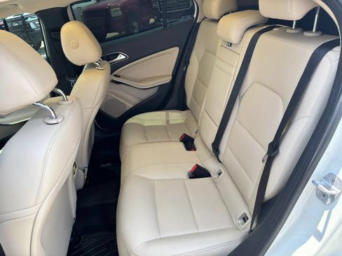 Used 2018 Mercedes-Benz GLA 250 image 14