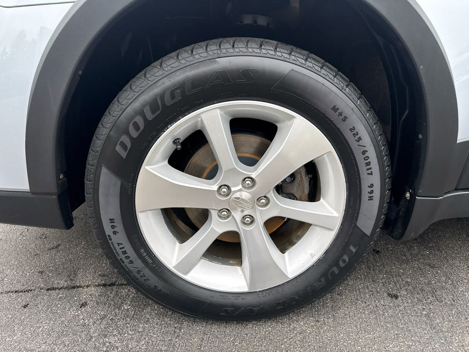 Used 2014 Subaru Outback 2.5i Limited AWD/4WD image 9