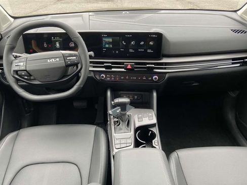 New 2026 Kia Sportage EX FWD image 10
