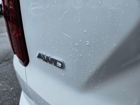 Used 2022 Kia Sorento SX Prestige image 11