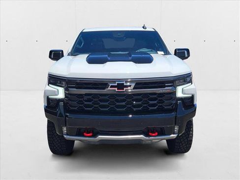 Certified 2025 Chevrolet Silverado 1500 ZR2 w/ Technology Package image 2
