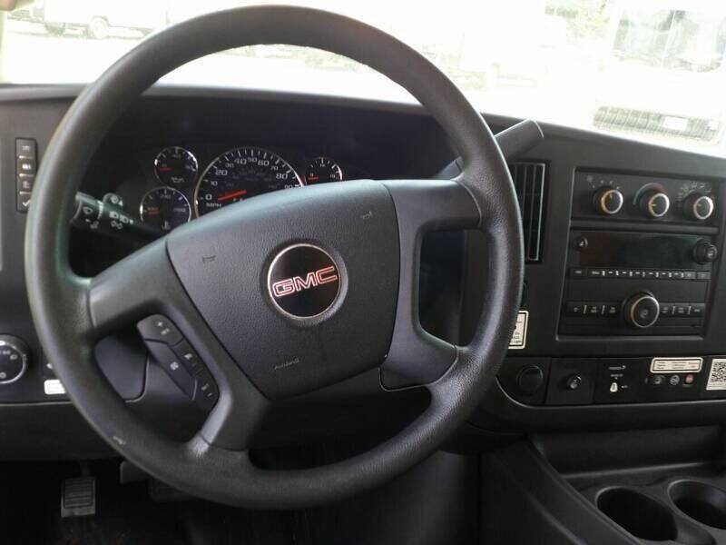 Used 2021 GMC Savana 3500 Extended w/ Power Convenience Package RWD image 8