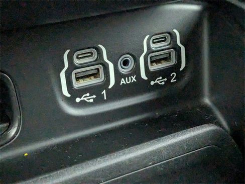 Used 2020 RAM 1500 Limited image 23