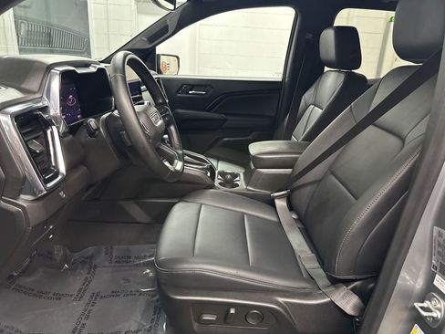 Used 2024 GMC Canyon Elevation w/ Elevation Premium Package image 19