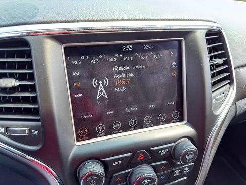 Used 2018 Jeep Grand Cherokee Altitude AWD/4WD image 41