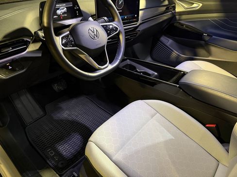 Used 2025 Volkswagen ID.4 Pro S image 3