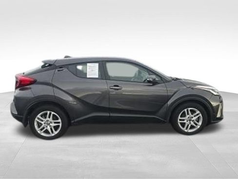 Used 2021 Toyota C-HR LE FWD image 7