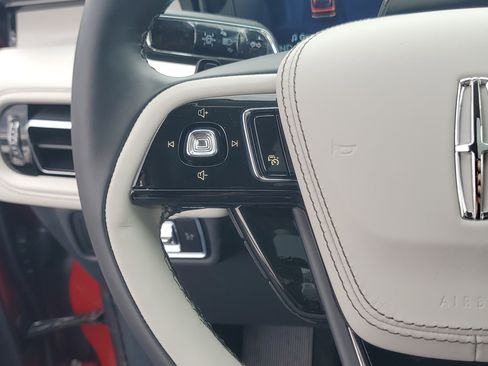 New 2026 Lincoln Aviator Reserve AWD/4WD image 16