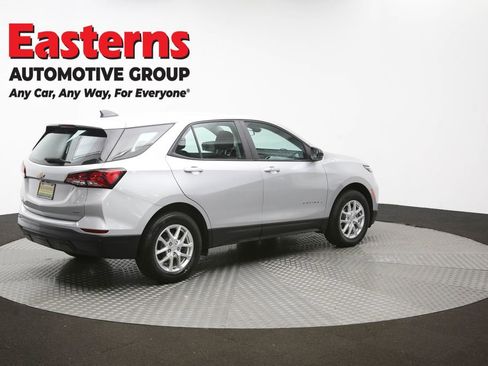 Used 2022 Chevrolet Equinox LS image 42