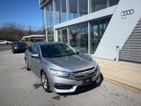 Used 2018 Honda Civic LX image 2
