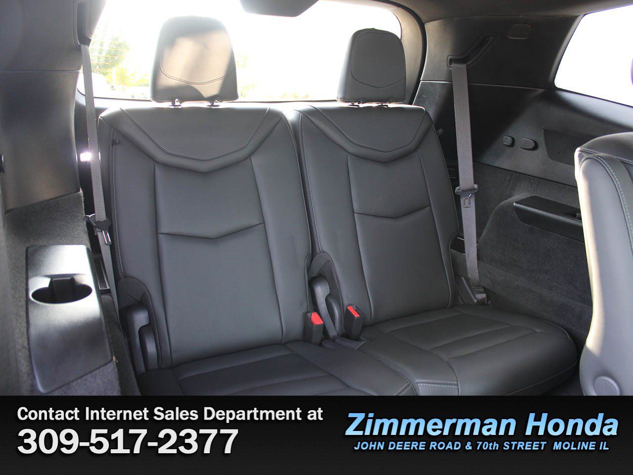 Used 2024 Cadillac XT6 Premium Luxury w/ Technology Package AWD/4WD image 8