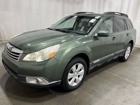 Used 2010 Subaru Outback 2.5i Premium image 1