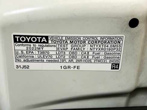 Used 2022 Toyota 4Runner SR5 Premium image 25