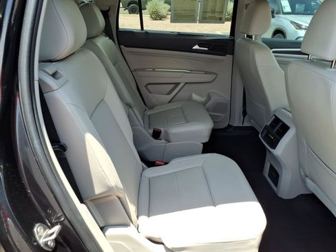 Certified 2023 Volkswagen Atlas SE FWD image 13
