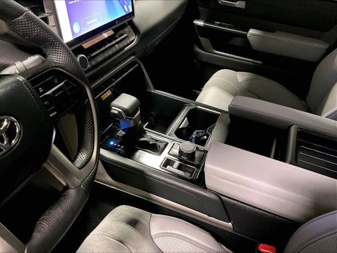 Used 2024 Toyota Tundra Limited image 20