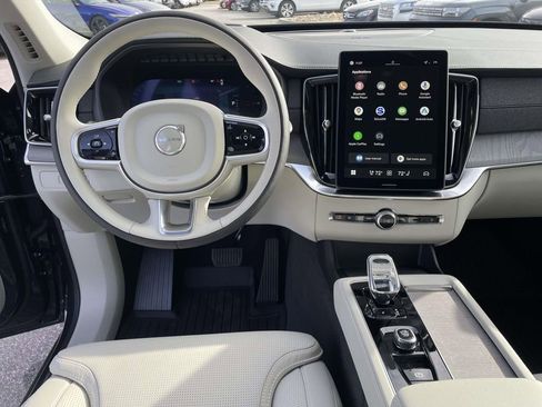 New 2026 Volvo XC90 T8 Ultra image 4
