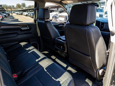 Used 2022 Chevrolet Silverado 1500 LT Trail Boss w/ LT Trail Boss Premium Package image 30