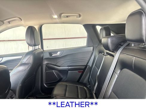 Used 2022 Ford Escape SEL FWD image 17