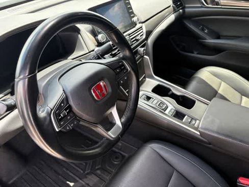 Used 2021 Honda Accord Sport image 10