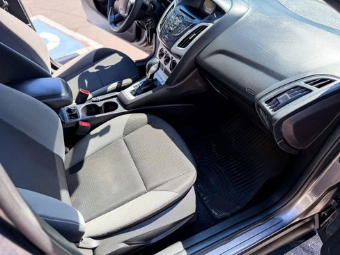 Used 2014 Ford Focus SE image 11