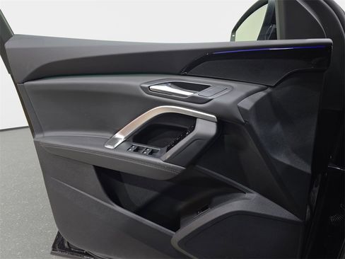 New 2025 Audi Q5 2.0T Premium image 25