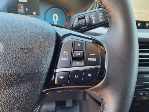 Used 2023 Ford Escape Platinum AWD/4WD image 30