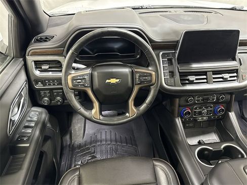 Certified 2024 Chevrolet Suburban High Country image 17