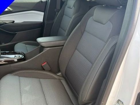 New 2026 Chevrolet Trax LT w/ Driver Confidence Package FWD image 11