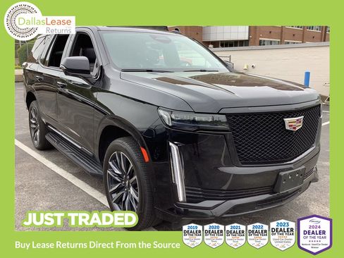 Used 2021 Cadillac Escalade Sport w/ LPO, Illumination Package image 1