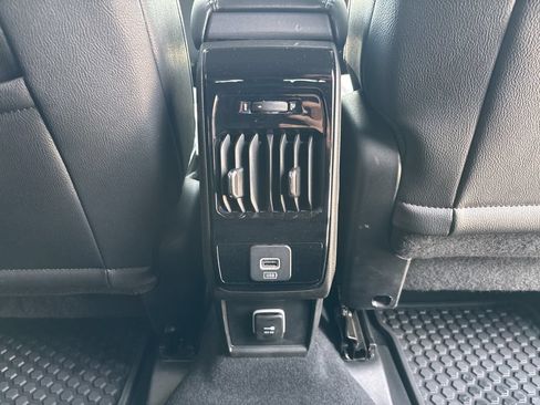 Used 2025 Jeep Compass Trailhawk AWD/4WD image 48