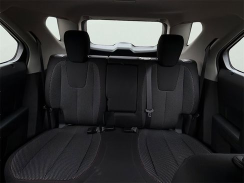 Used 2016 Chevrolet Equinox LS image 23